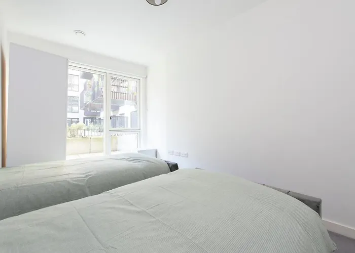 Stunning Luxury 2 Bedroom London Apartment