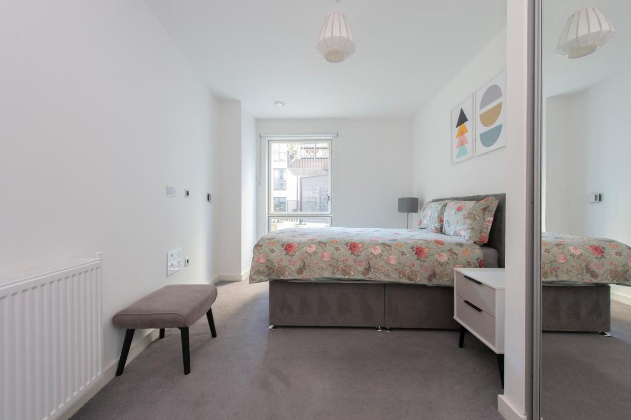 Stunning Luxury 2 Bedroom * London
