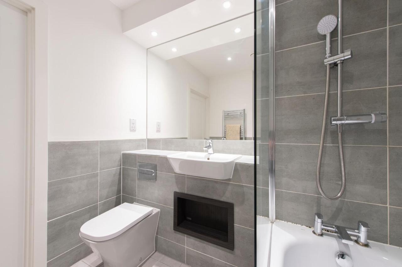 Apartment Stunning Luxury 2 Bedroom London