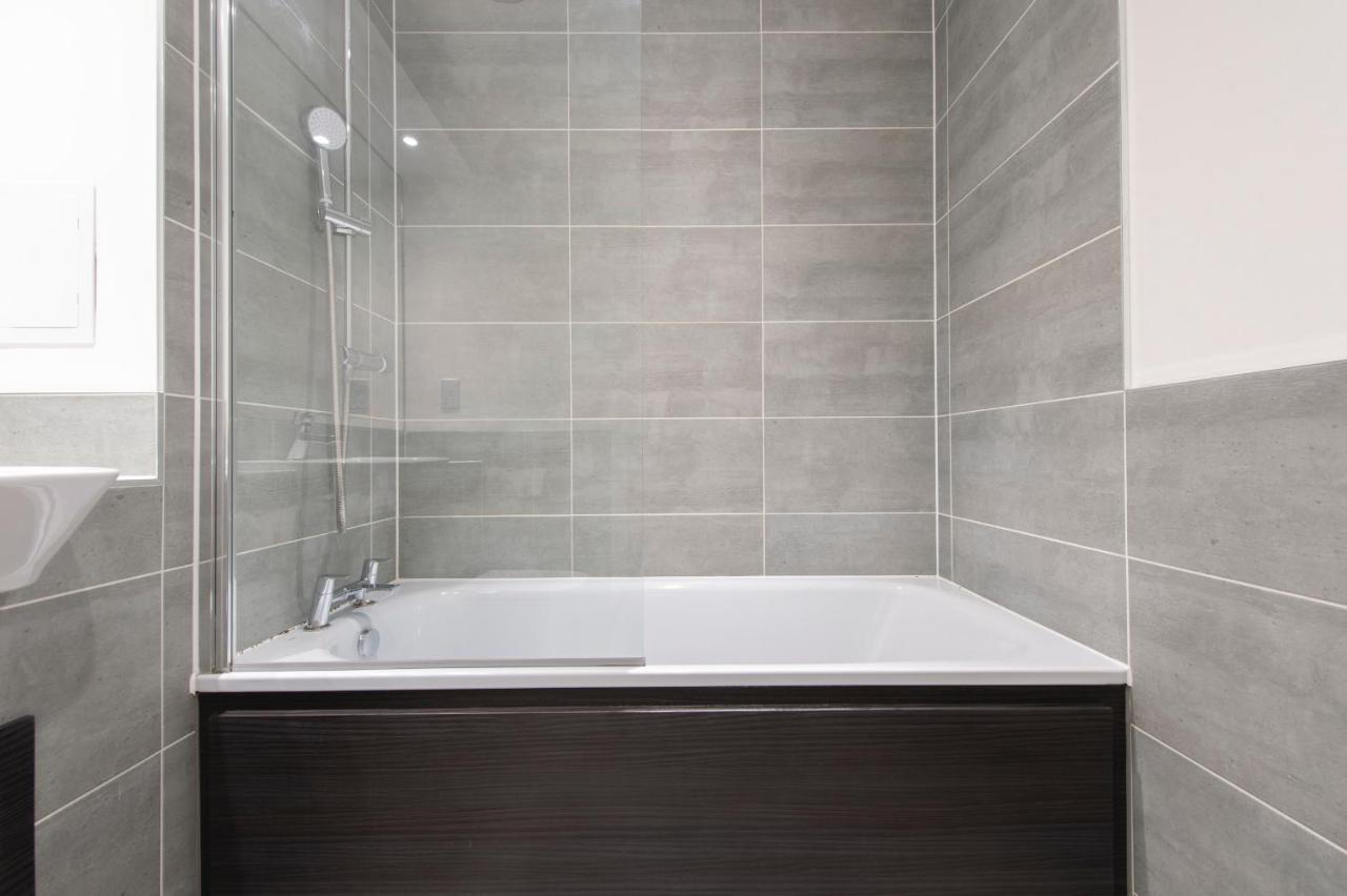 Apartment Stunning Luxury 2 Bedroom *