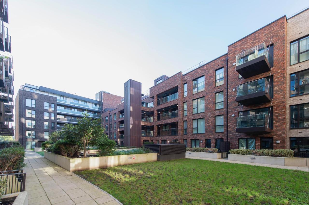 Apartment Stunning Luxury 2 Bedroom London